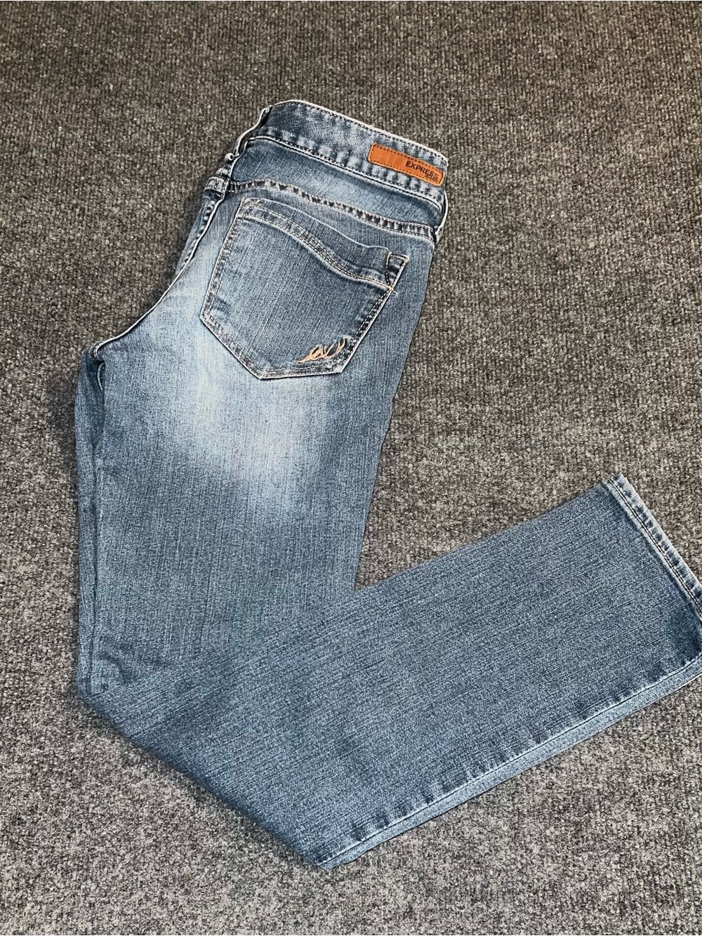 Express Women's Light‎ Blue Straight Leg Jeans